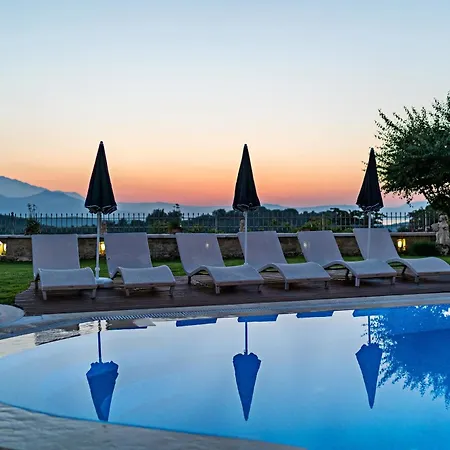 With 10 Bedrooms In Kaloniktis-rethymno, With Wonderful Sea View * Retimno